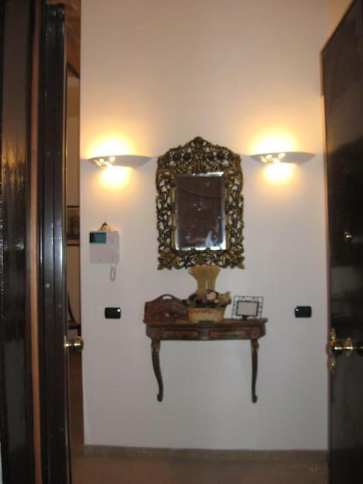 Vivilo Collection - Opera Teather Apartment - Very Central Roma Exterior foto